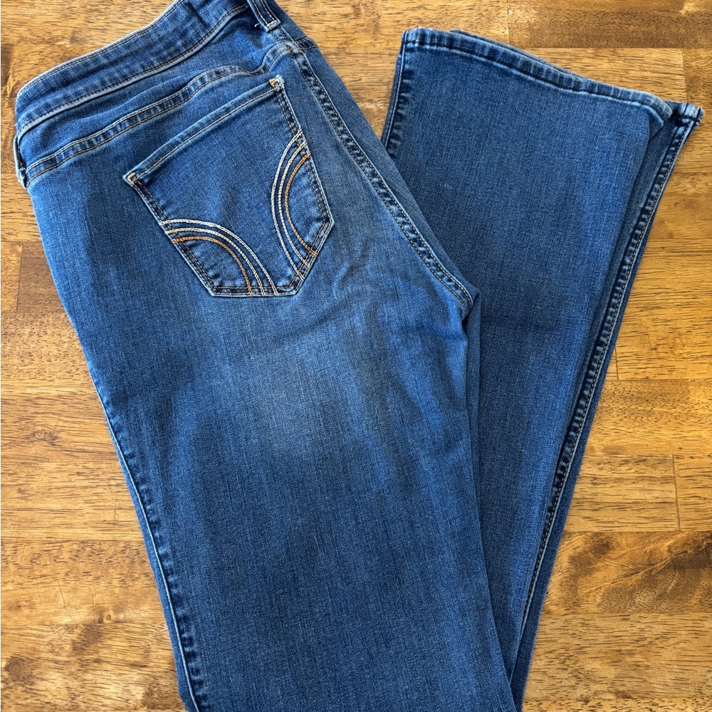 Hollister Low-Rise Bootcut Jeans